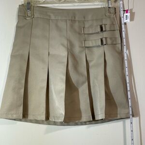 French Toast school uniform Girls size 8 Pleated Skort‎ Khaki adj waist buckle